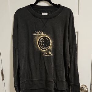 Daydreamer Black Sweatshirt with Moon Graphic